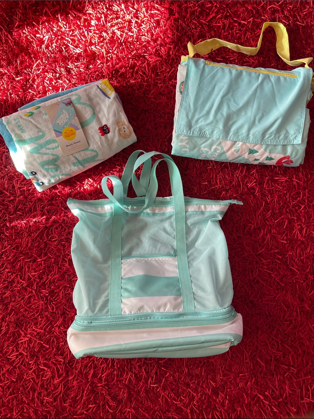 SUN SQUAD NWOT BEACH BAG WITH ATTACHED COOLER XL BEACH TOWEL & LARGE BEACH MAT